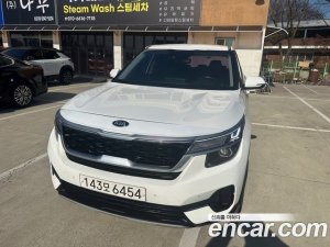 Kia Seltos Дизель 1.6 2WD 2021 года из Южной Кореи