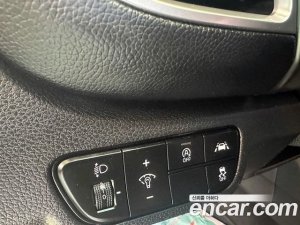 Kia Seltos Дизель 1.6 2WD 2021 года из Южной Кореи