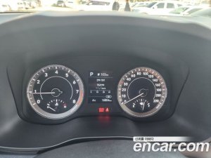 Hyundai Venue 1.6 Smart 2020 года из Южной Кореи