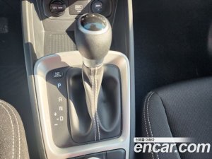 Hyundai Venue 1.6 Smart 2020 года из Южной Кореи