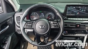 Kia Seltos Бензин 1.6 Turbo 2WD 2022 года из Южной Кореи
