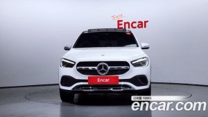 Mercedes-Benz GLA-Class GLA220 2021 года из Южной Кореи