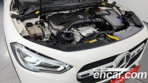 Mercedes-Benz GLA-Class GLA220 2021 года из Южной Кореи