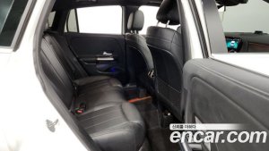 Mercedes-Benz GLA-Class GLA220 2021 года из Южной Кореи