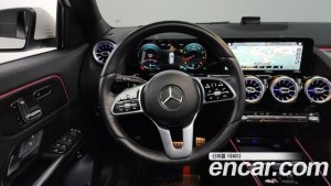 Mercedes-Benz GLA-Class GLA220 2021 года из Южной Кореи