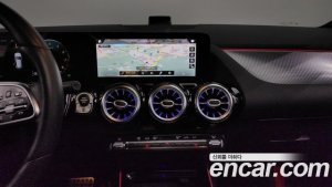 Mercedes-Benz GLA-Class GLA220 2021 года из Южной Кореи