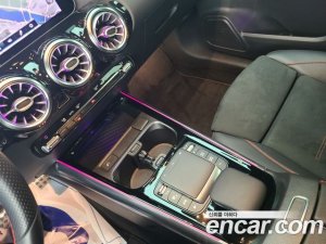 Mercedes-Benz GLA-Class GLA250 4MATIC 2020 года из Южной Кореи