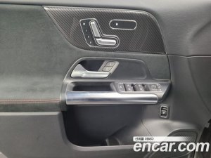 Mercedes-Benz GLA-Class GLA250 4MATIC 2020 года из Южной Кореи