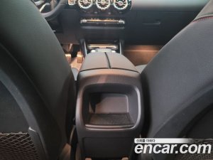 Mercedes-Benz GLA-Class GLA250 4MATIC 2020 года из Южной Кореи