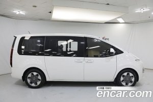 Hyundai Staria 4WD Tourer 9-Seater 2022 года из Южной Кореи
