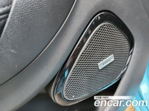 Renault-KoreaSamsung Zoe Intens 2021 года из Южной Кореи