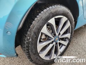 Renault-KoreaSamsung Zoe Intens 2021 года из Южной Кореи