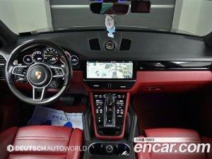 Porsche Cayenne 3.0 E-하이브리드 2020 года из Южной Кореи