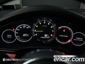 Porsche Cayenne 3.0 E-하이브리드 2020 года из Южной Кореи