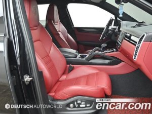 Porsche Cayenne 3.0 E-하이브리드 2020 года из Южной Кореи