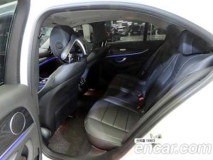 Mercedes-Benz E-Class E220d Avantgarde 2020 года из Южной Кореи