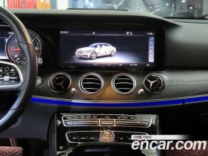 Mercedes-Benz E-Class E220d Avantgarde 2020 года из Южной Кореи