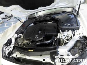 Mercedes-Benz E-Class E220d Avantgarde 2020 года из Южной Кореи