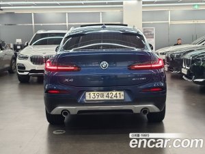 BMW X4 xDrive20i xLine 2020 года из Южной Кореи