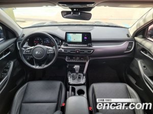 Kia Seltos Дизель 1.6 2WD 2021 года из Южной Кореи