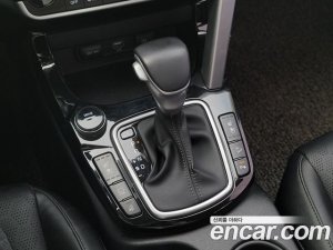 Kia Seltos Дизель 1.6 2WD 2021 года из Южной Кореи