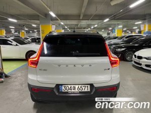 Volvo XC40 B4 R-디자인 2021 года из Южной Кореи