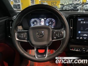 Volvo XC40 B4 R-디자인 2021 года из Южной Кореи
