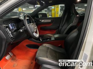 Volvo XC40 B4 R-디자인 2021 года из Южной Кореи