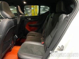 Volvo XC40 B4 R-디자인 2021 года из Южной Кореи