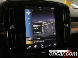 Volvo XC40 B4 R-디자인 2021 года из Южной Кореи