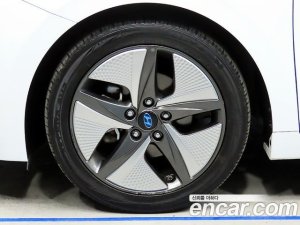 Hyundai Ioniq 1.6 HEV 2020 года из Южной Кореи