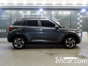 Hyundai Venue 1.6 Flux 2020 года из Южной Кореи