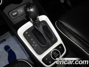 Hyundai Venue 1.6 Flux 2020 года из Южной Кореи