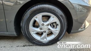 Hyundai AVANTE 1.6 2021 года из Южной Кореи