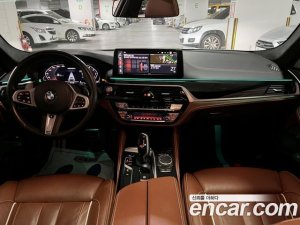 BMW 5-Series M550i xDrive 2021 года из Южной Кореи