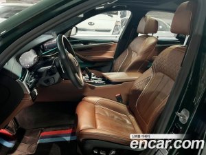 BMW 5-Series M550i xDrive 2021 года из Южной Кореи