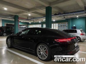 Porsche Panamera 4.0 GTS 2020 года из Южной Кореи
