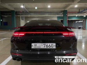 Porsche Panamera 4.0 GTS 2020 года из Южной Кореи