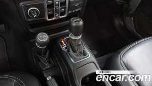 Jeep Wrangler 2.0 Overland Unlimited Top 4Door 2020 года из Южной Кореи