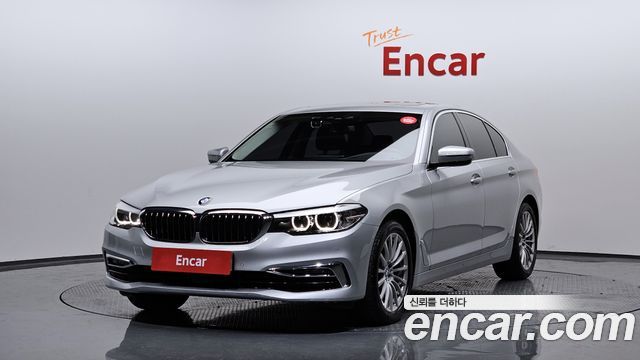 BMW 5-Series 520i Luxury 2020 года из Кореи