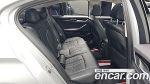 BMW 5-Series 520i Luxury 2020 года из Южной Кореи