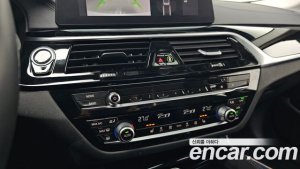 BMW 5-Series 520i Luxury 2020 года из Южной Кореи