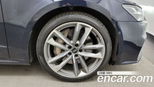 Audi A7 55 TFSI 4WD Premium 2020 года из Южной Кореи
