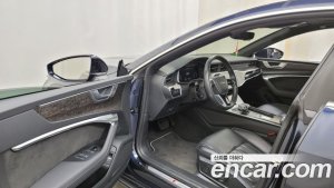 Audi A7 55 TFSI 4WD Premium 2020 года из Южной Кореи