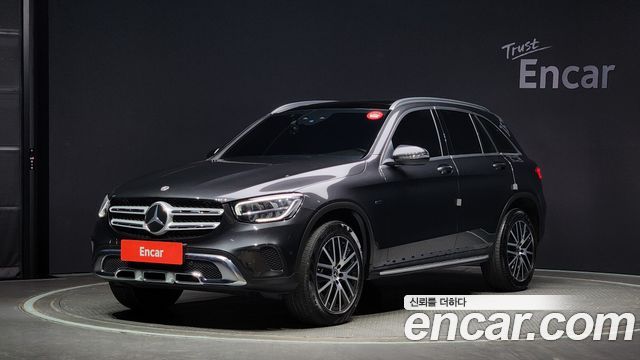 Mercedes-Benz GLC-Class GLC300e 4MATIC 2021 года из Кореи