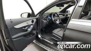 Mercedes-Benz GLC-Class GLC300e 4MATIC 2021 года из Южной Кореи