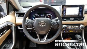 Toyota RAV4 2.5 2WD HYBRID 2021 года из Южной Кореи