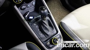 Hyundai Venue 1.6 Flux 2021 года из Южной Кореи
