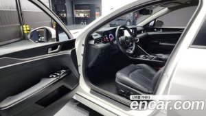 Kia K5 2.0 2021 года из Южной Кореи