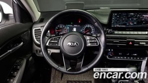 Kia Seltos Бензин 1.6 Turbo 4WD 2020 года из Южной Кореи